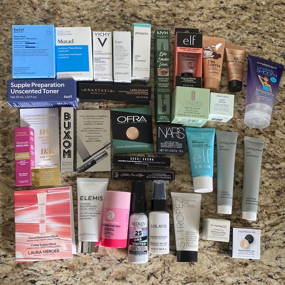 Other - 31pc Deluxe Makeup, Skincare, and Hair Bundle
